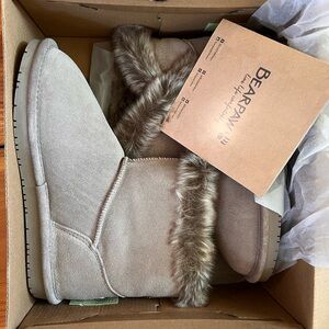 BearPaw Women's Helaina Never Wet Waterproof Brand New Ankle Slip On Boots